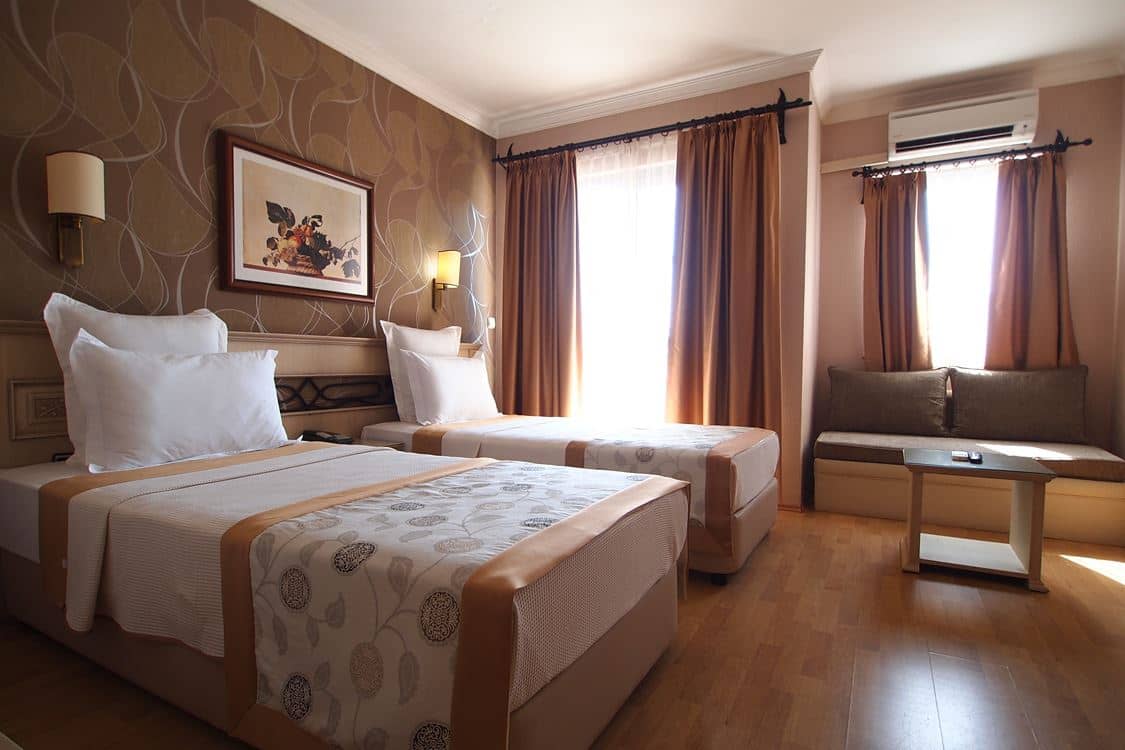 rooms-standard-room