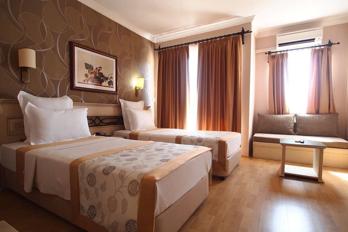 rooms-standard-room