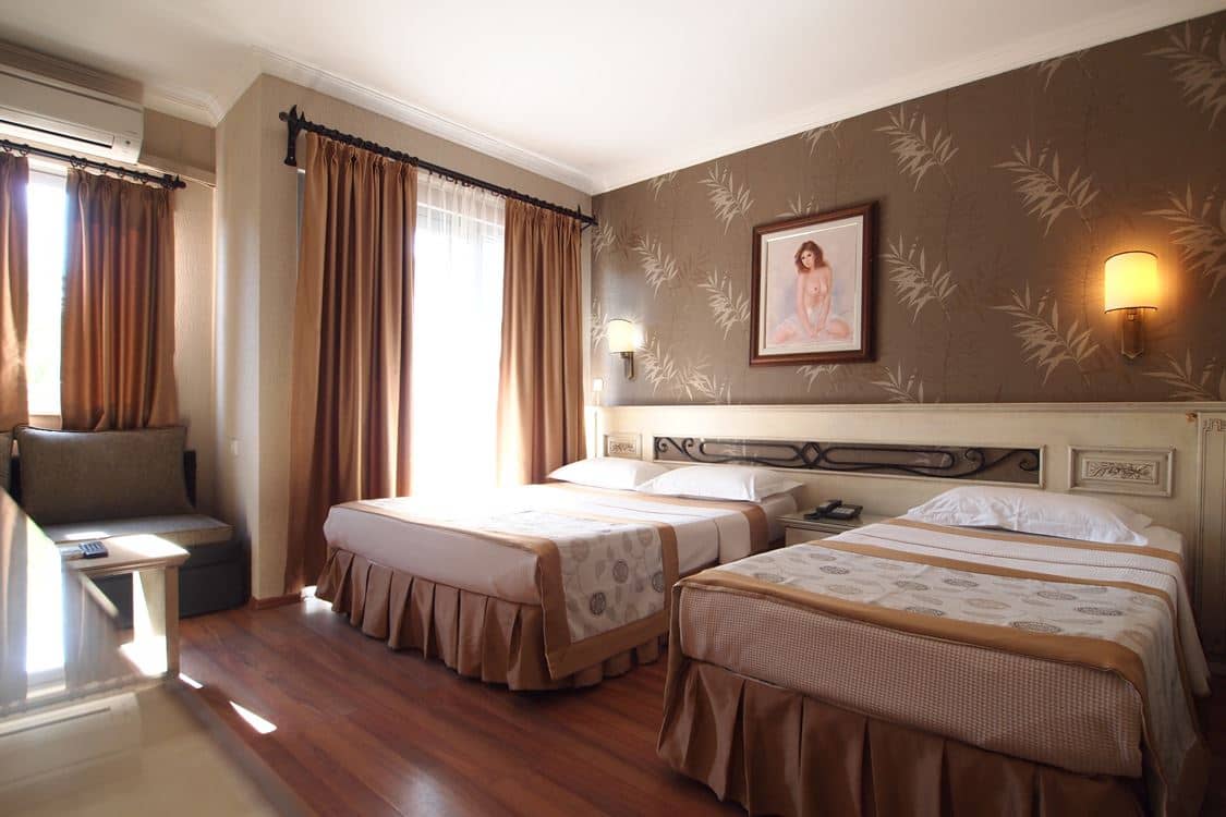 rooms-standard-room
