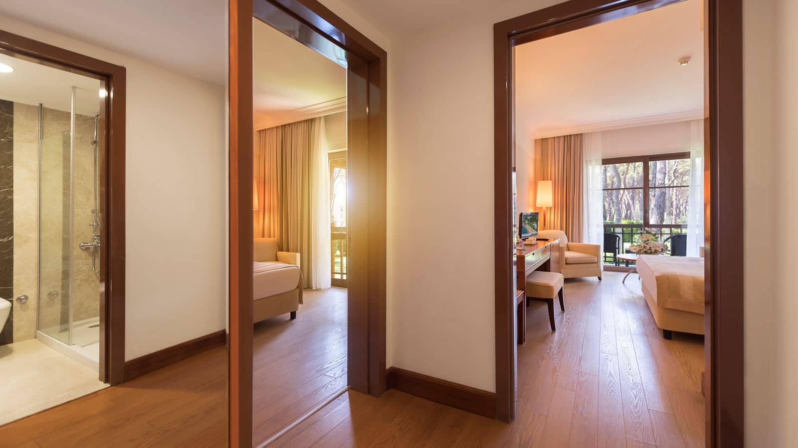 rooms-family-room-garden-view