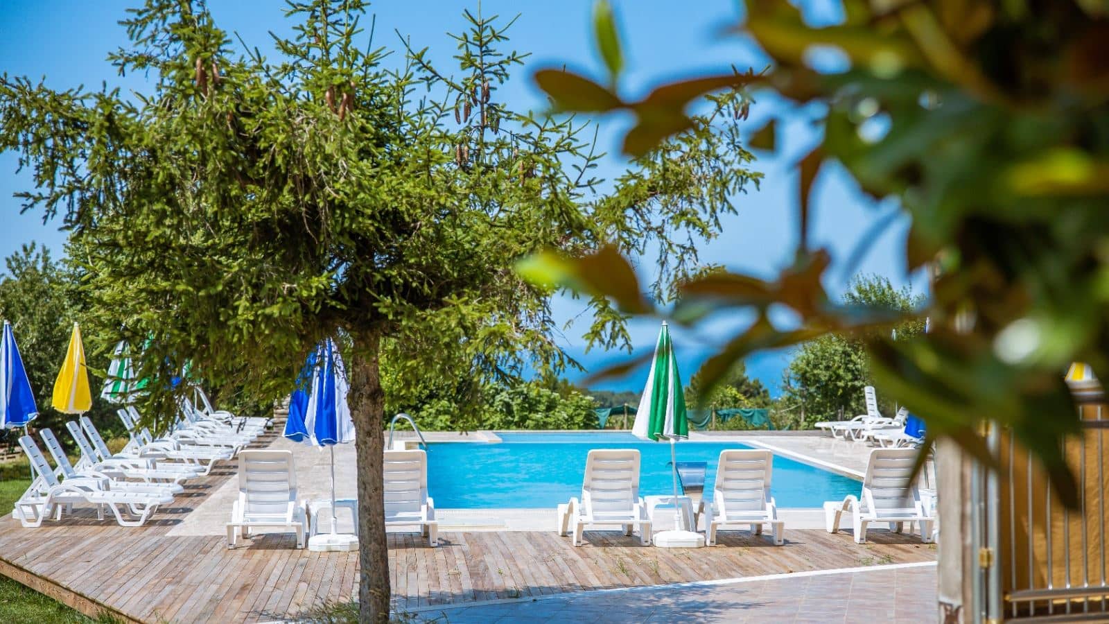pools-outdoor-pool