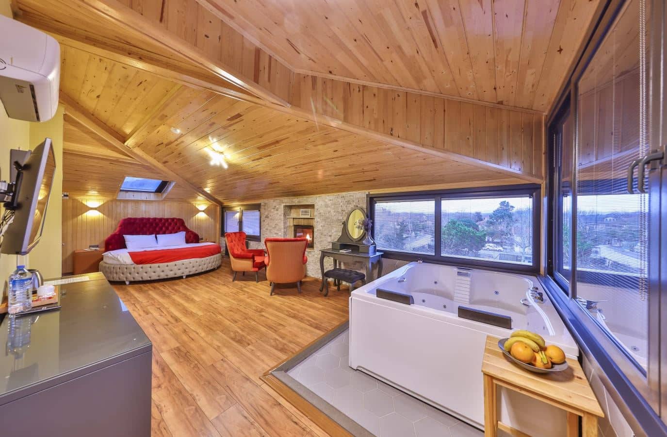 rooms-nehir-manzarali-terasli-hamamli-saunali-jakuzili-ve-somineli-pandora-oda