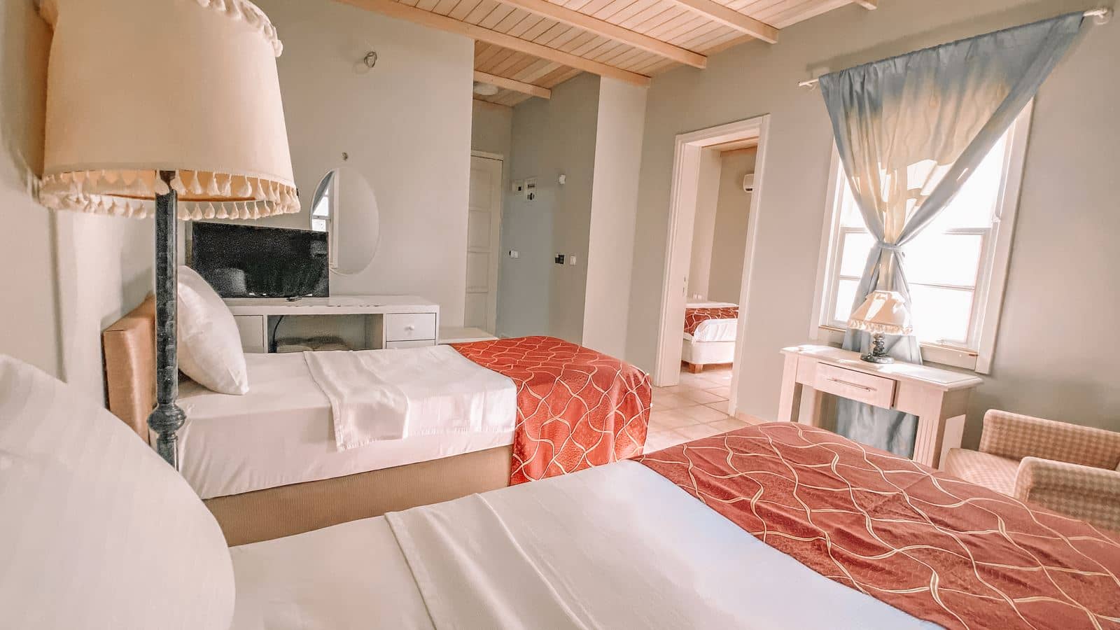 rooms-large-room