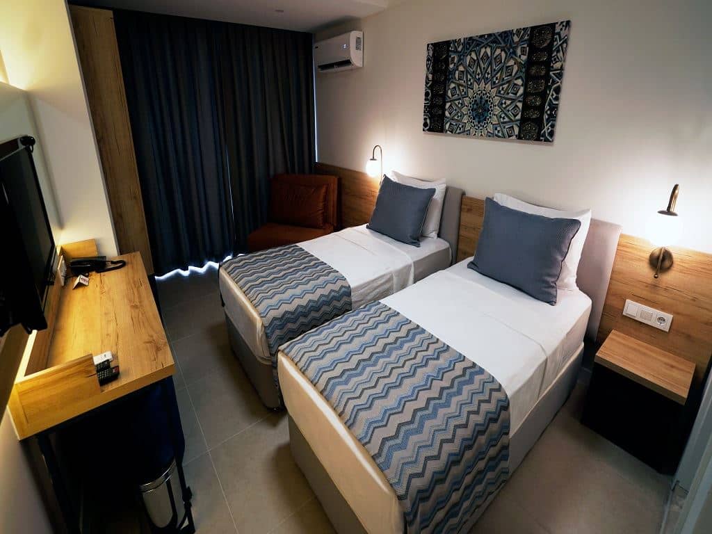 rooms-standard-room