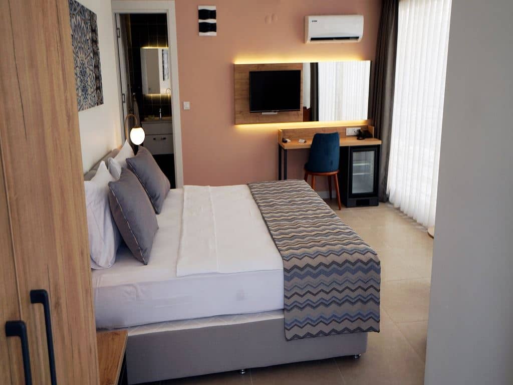 rooms-family-room