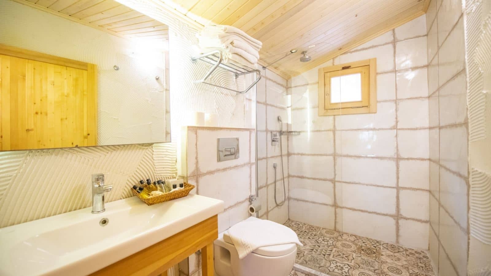 rooms-bungalow-family-room