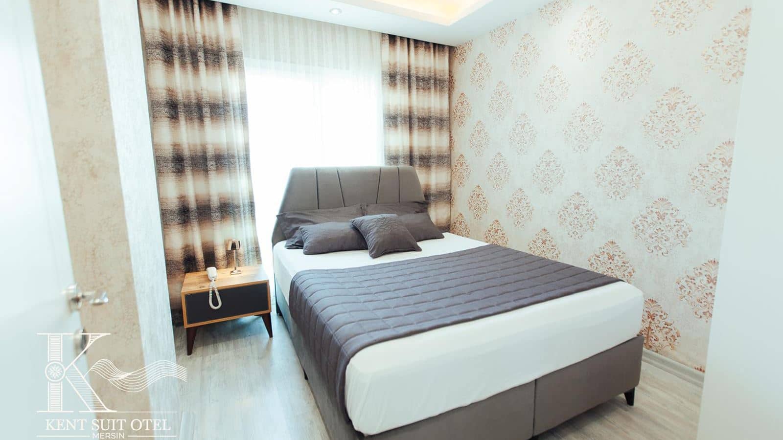 rooms-junior-suit