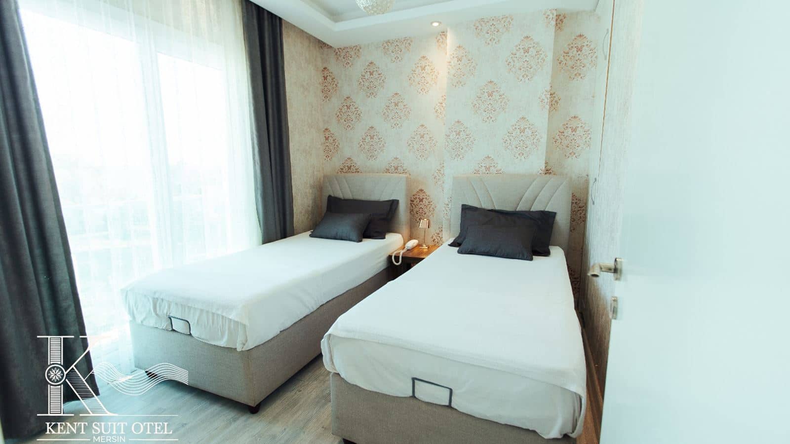 rooms-ekonomik-suit