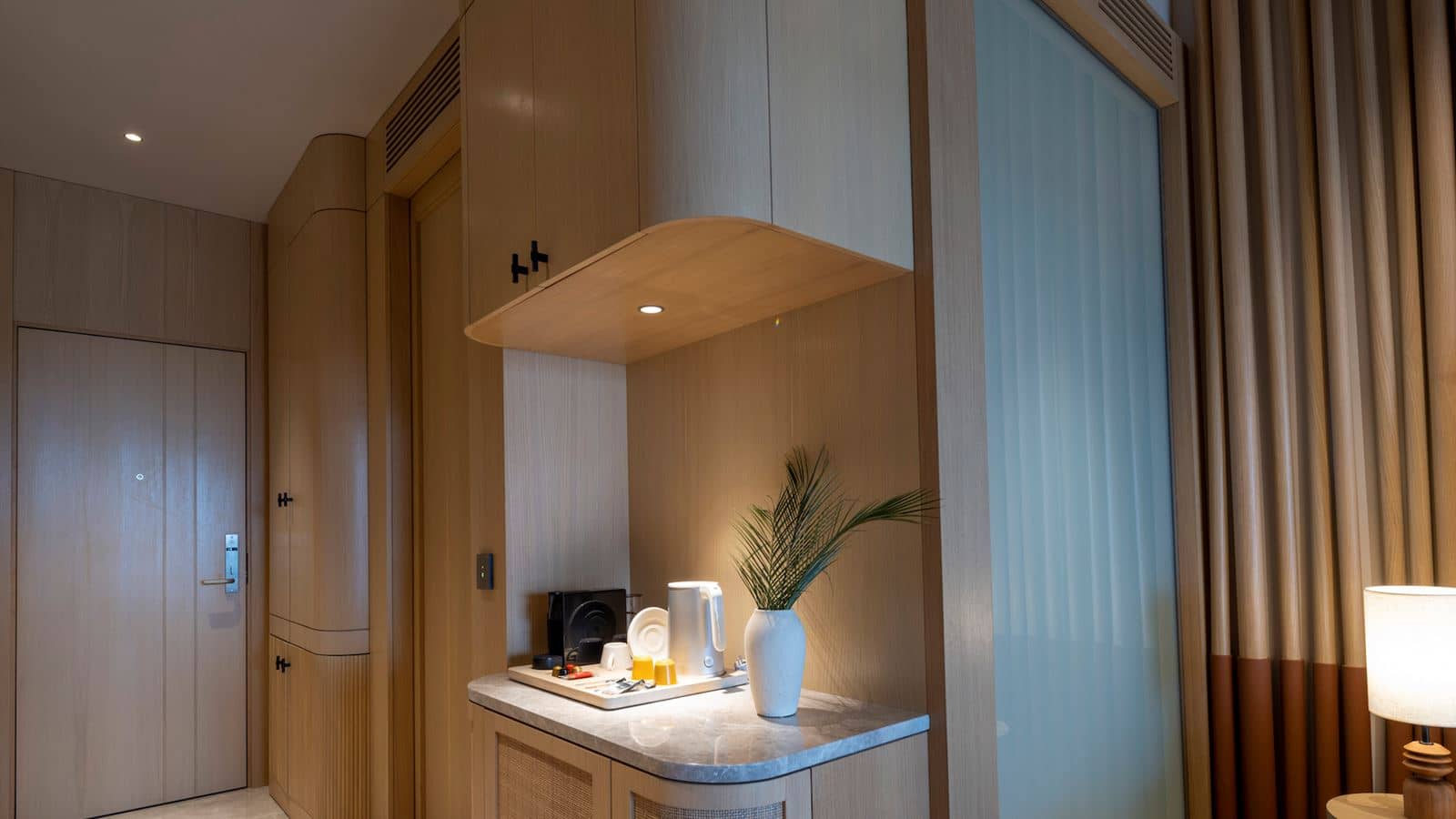 rooms-premium-sea-view-room