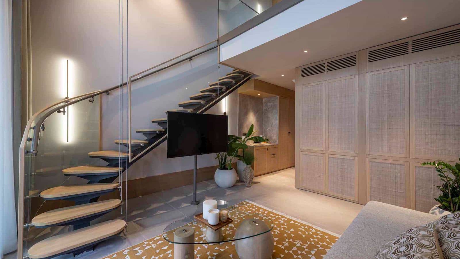 rooms-loft-suit----garden-view
