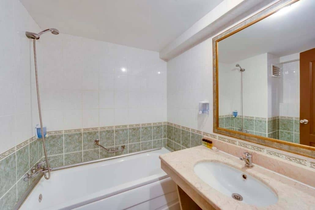 rooms-standard-room