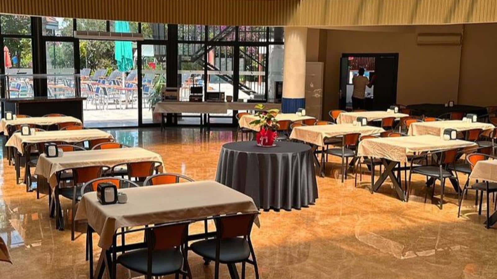 restaurants-main-restaurant