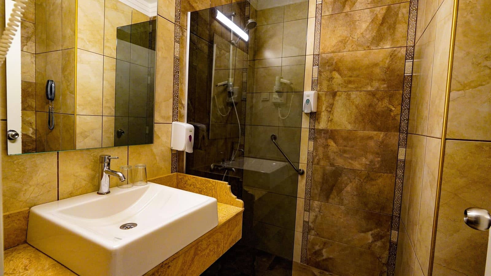 rooms-standard-room-roh