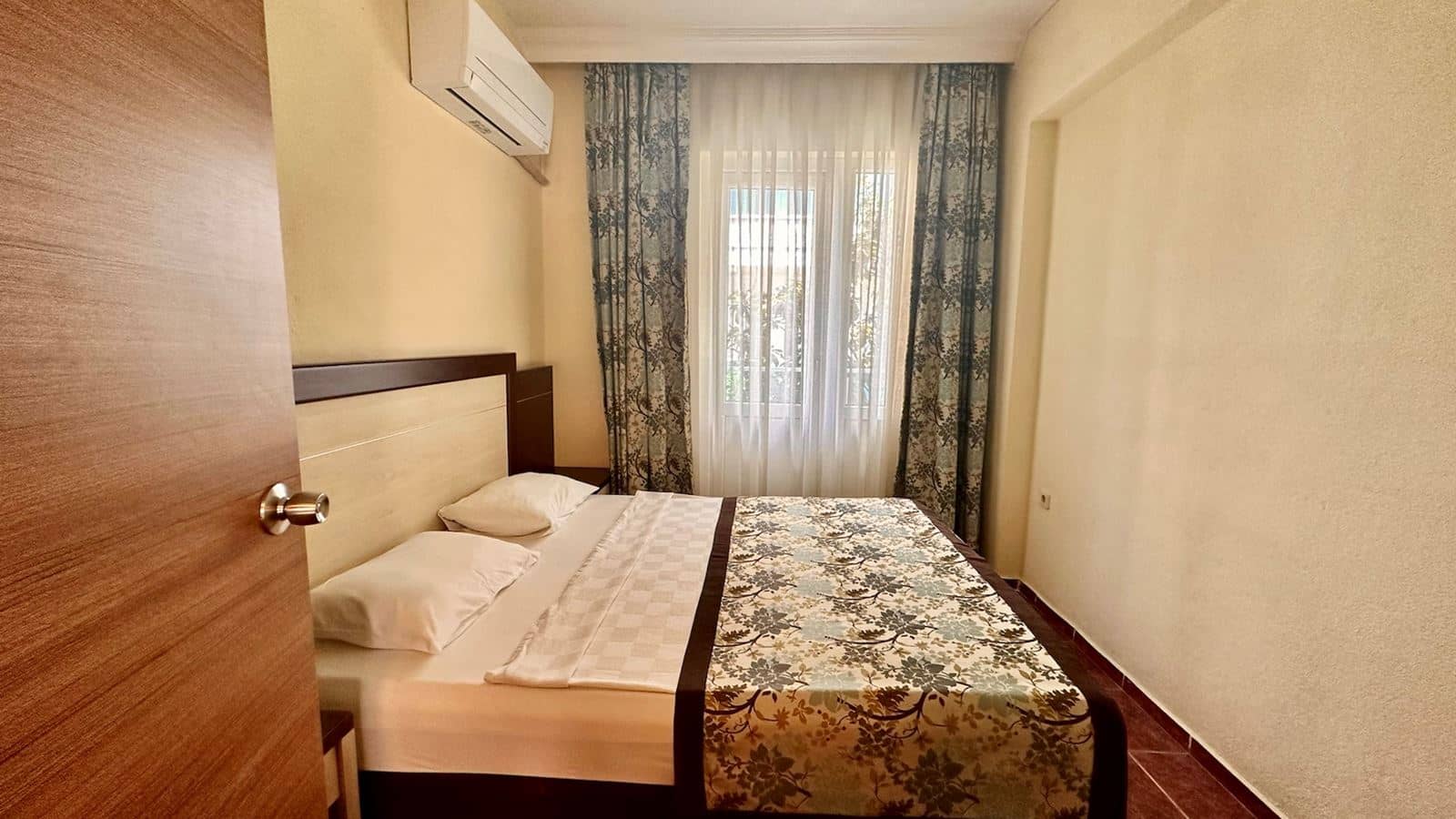 rooms-family-room