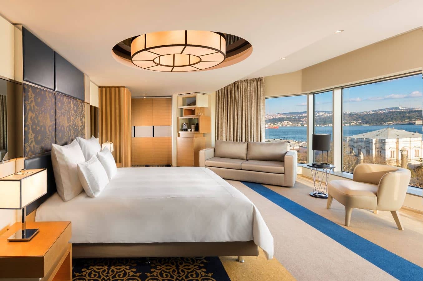 rooms-suite-two-bedrooms-with-terrace