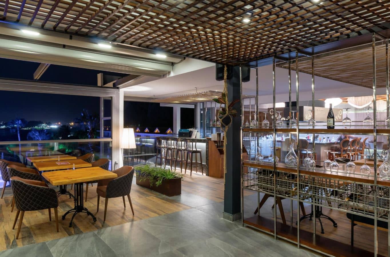 restaurants-steakhouse-ala-carte-restaurant