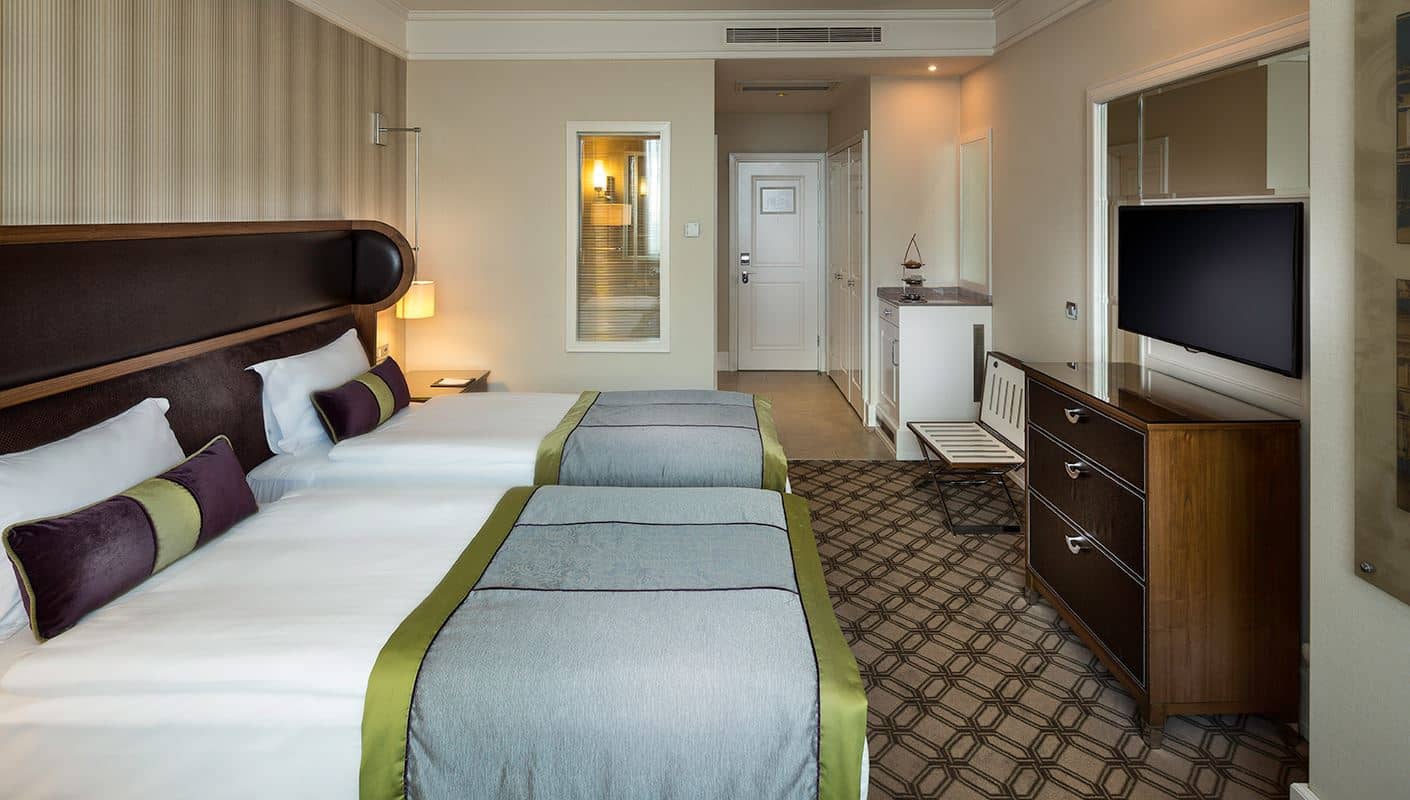 rooms-family-room