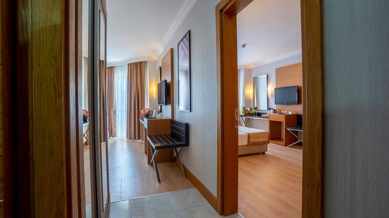 rooms-family-room