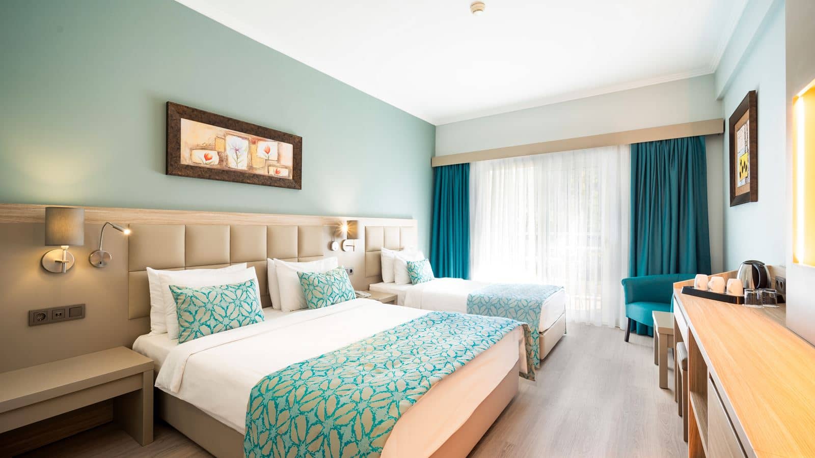 rooms-double-room-with-balcony-adult-only-from-13-years