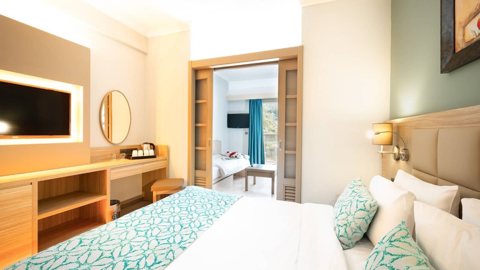 rooms-superior-family-suite-2-bedrooms