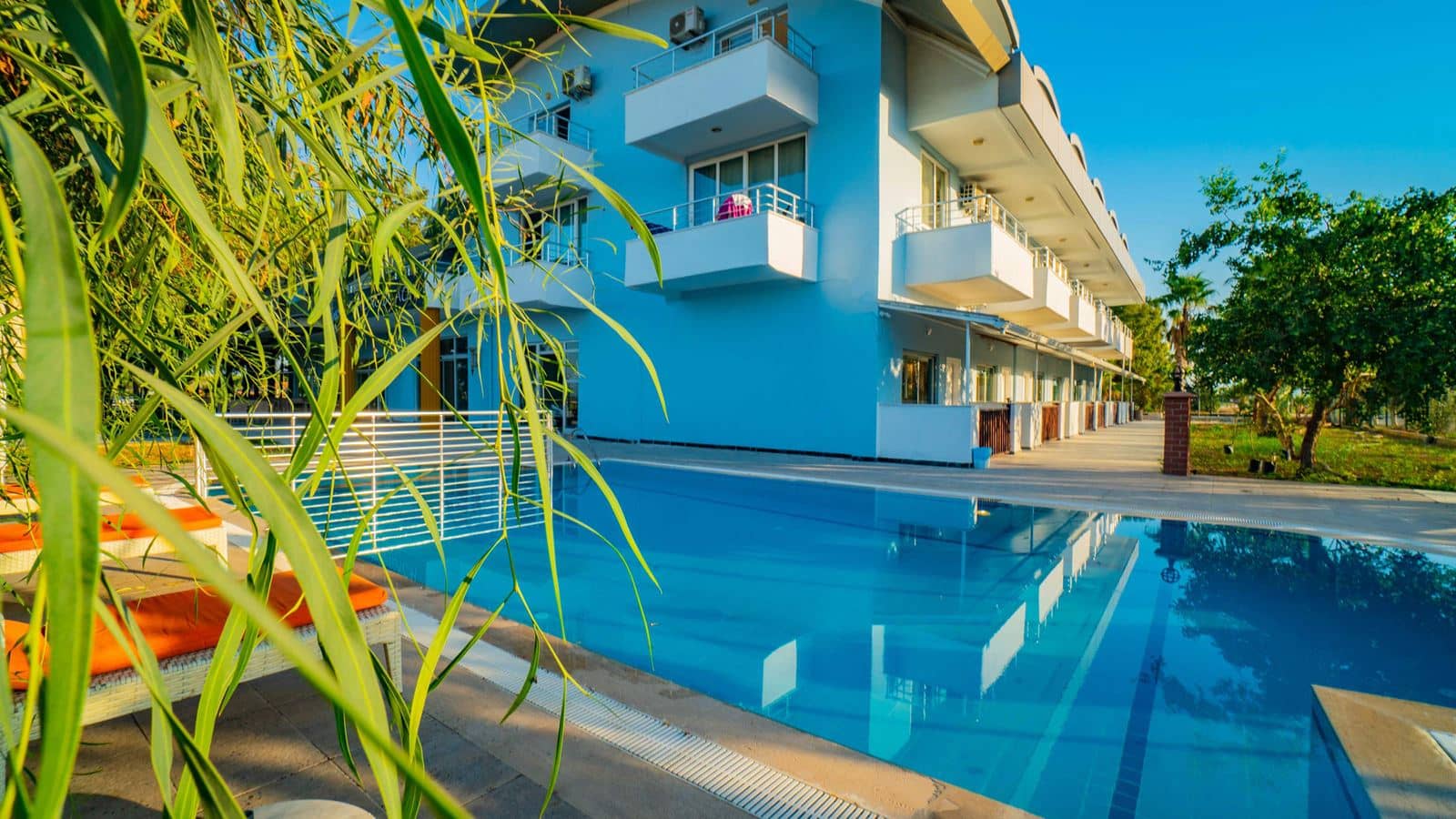 pools-outdoor-pool