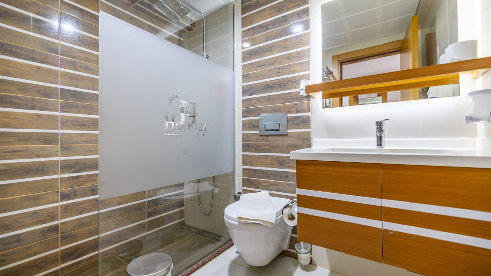 rooms-standard-room-landview-balcony