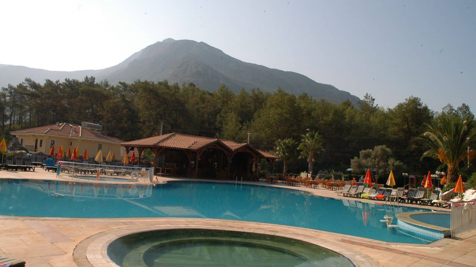 pools-outdoor-pool