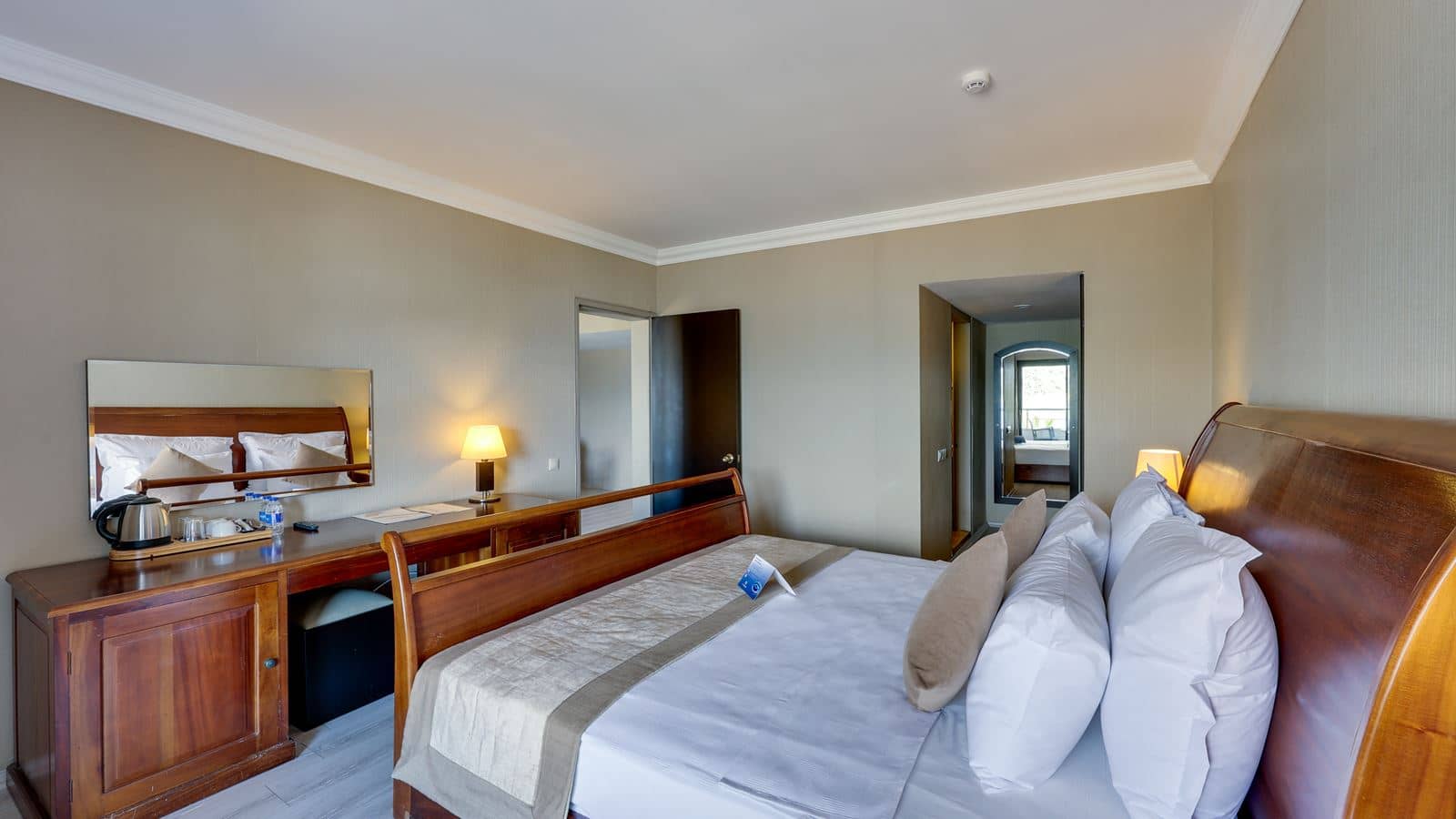rooms-suite-one-bedroom-sea-view