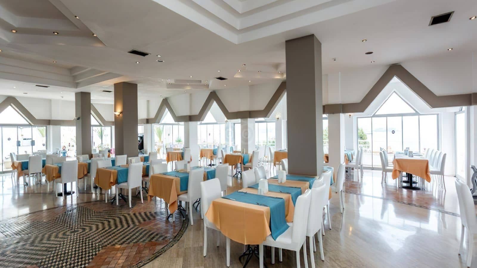 restaurants-main-restaurant