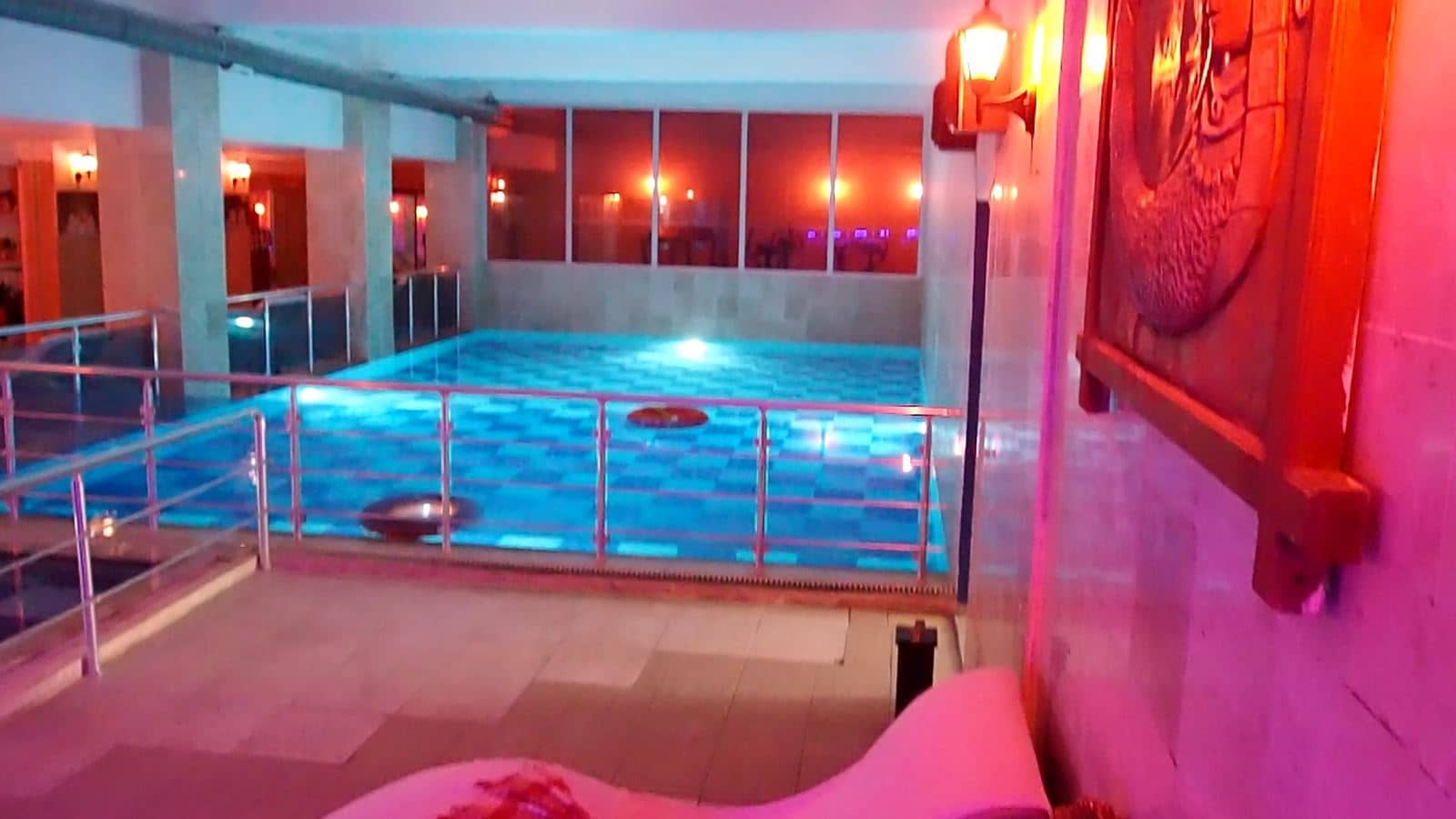 pools-indoor-pool