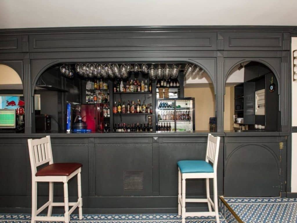bars-bar