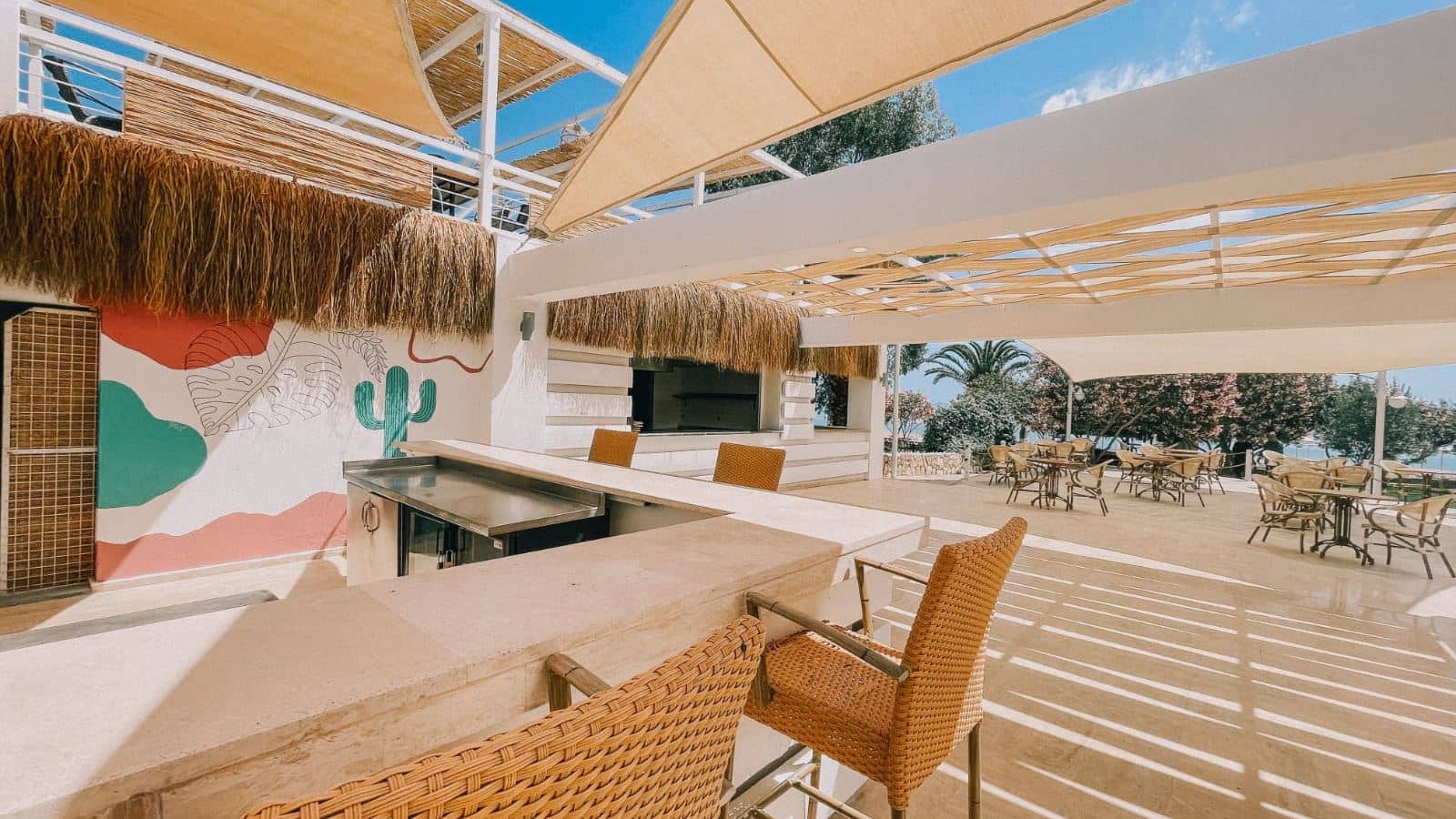 restaurants-birdy-snack-restaurant