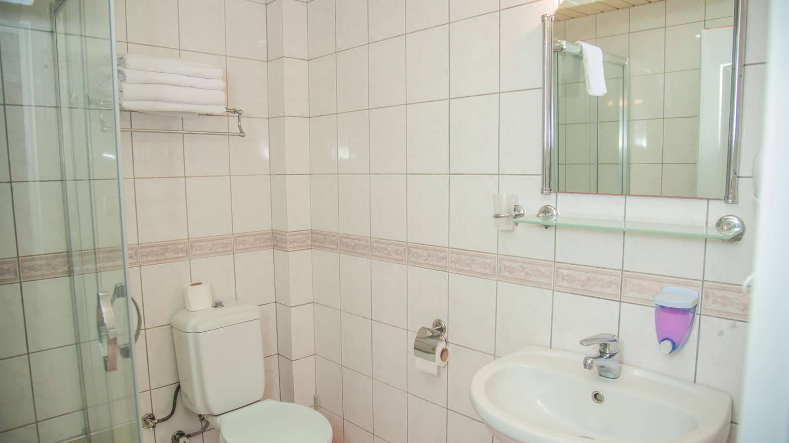 rooms-standard-room