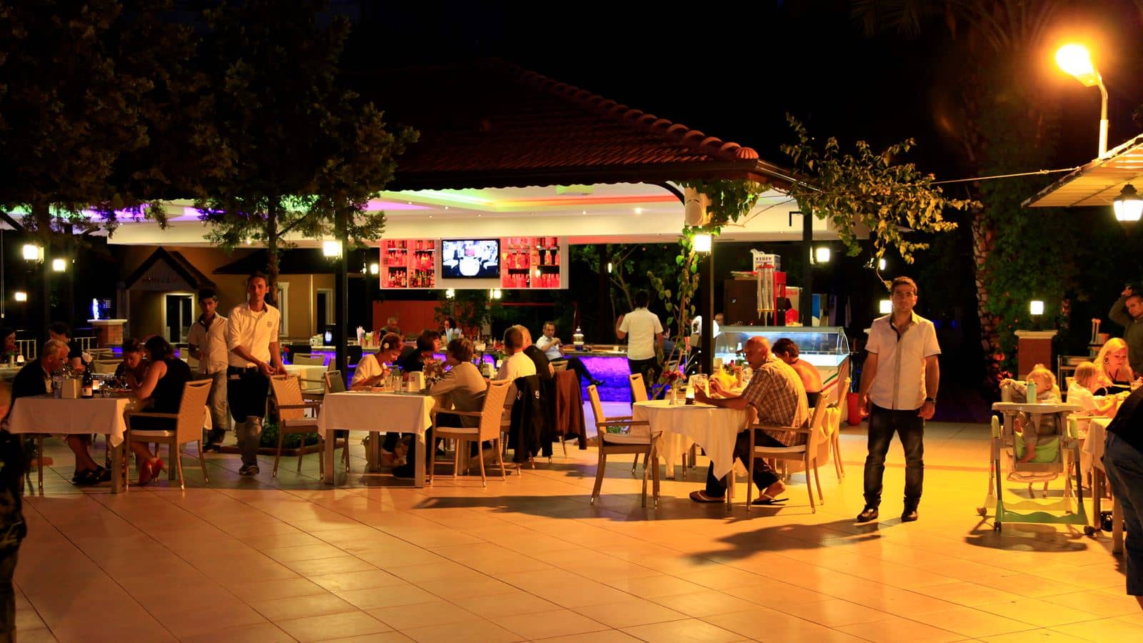 bars-orient-pool-bar