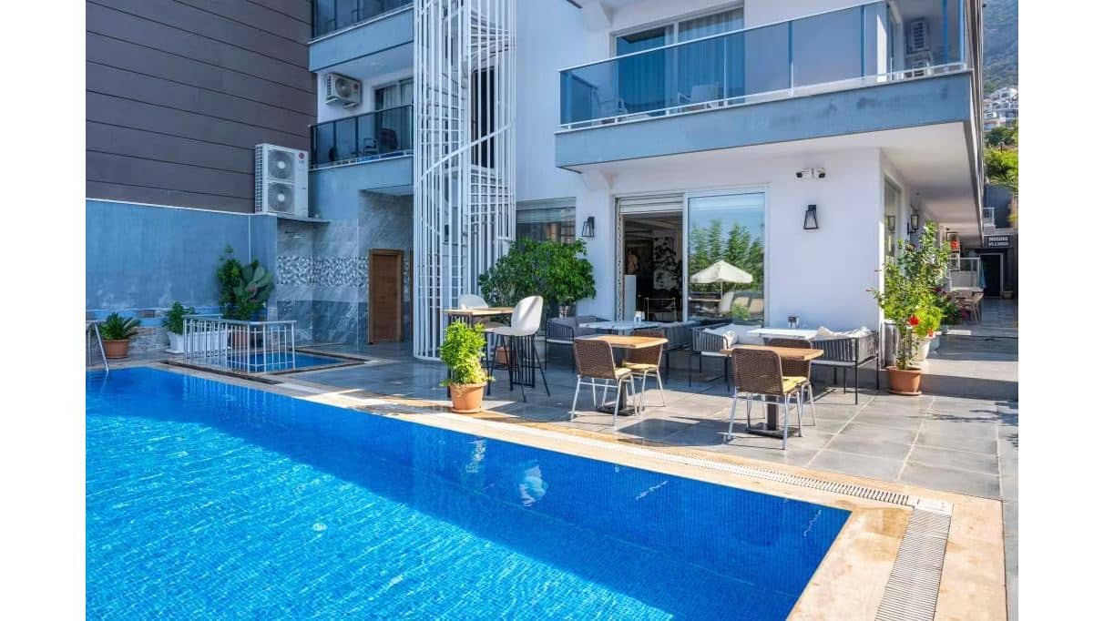 pools-outdoor-pool