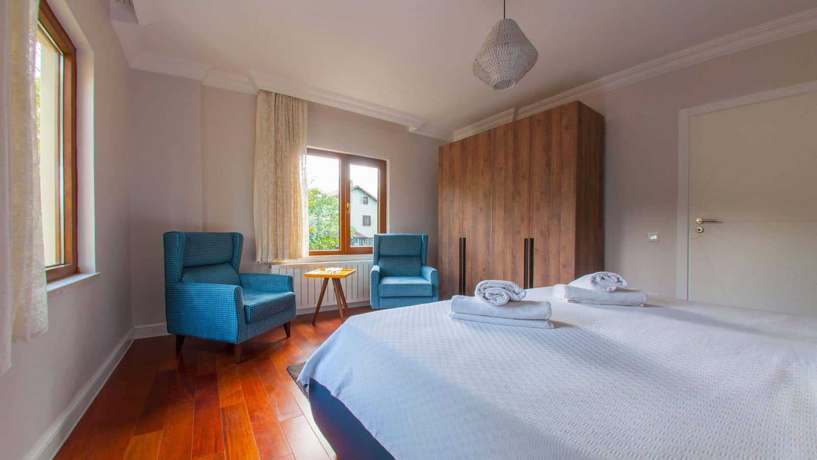 rooms-deluxe-villa