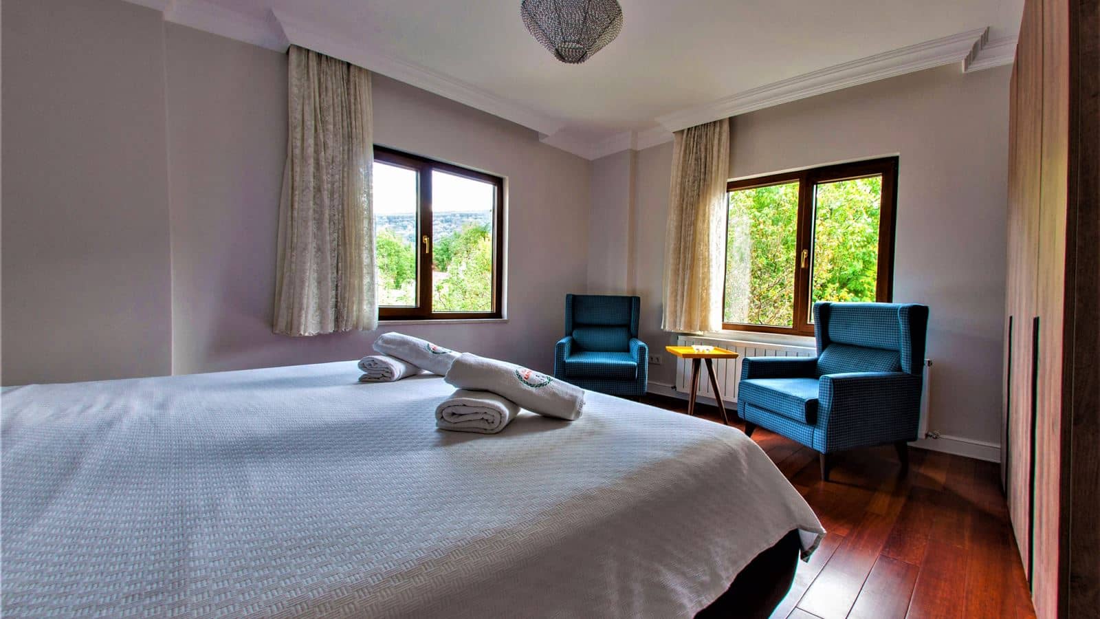 rooms-deluxe-villa