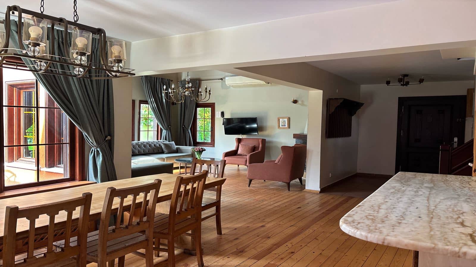 rooms-fourbedroom-country-villa