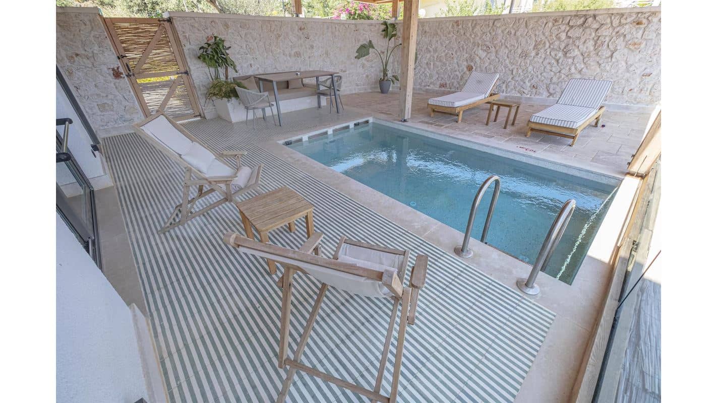 rooms-mezzanine-suite--private-pool