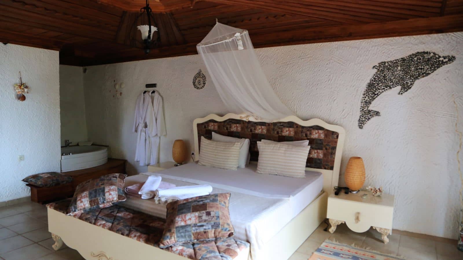 rooms-deluxe-room