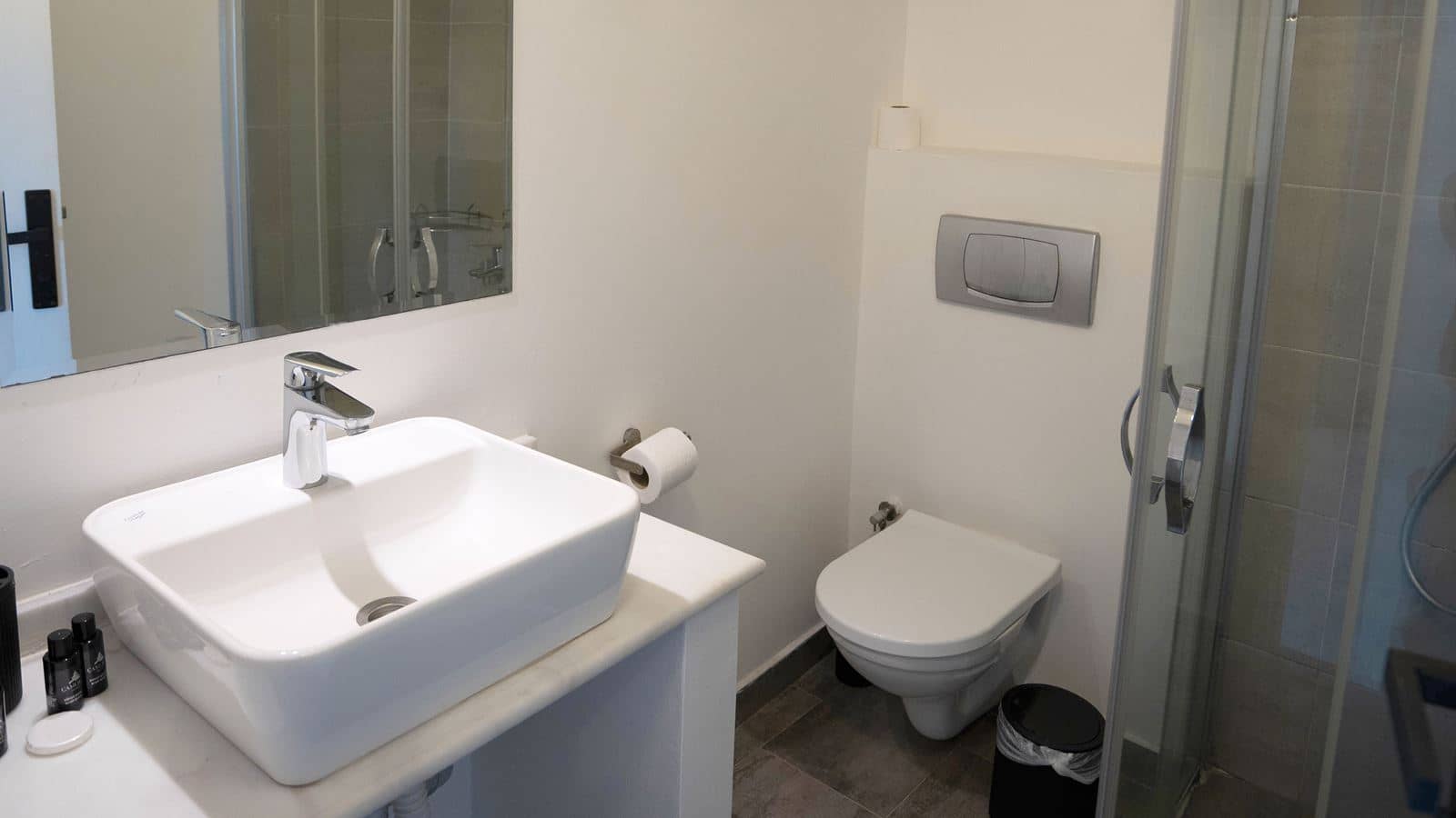 rooms-deluxe-3-kisilik-oda--deniz-manzarali