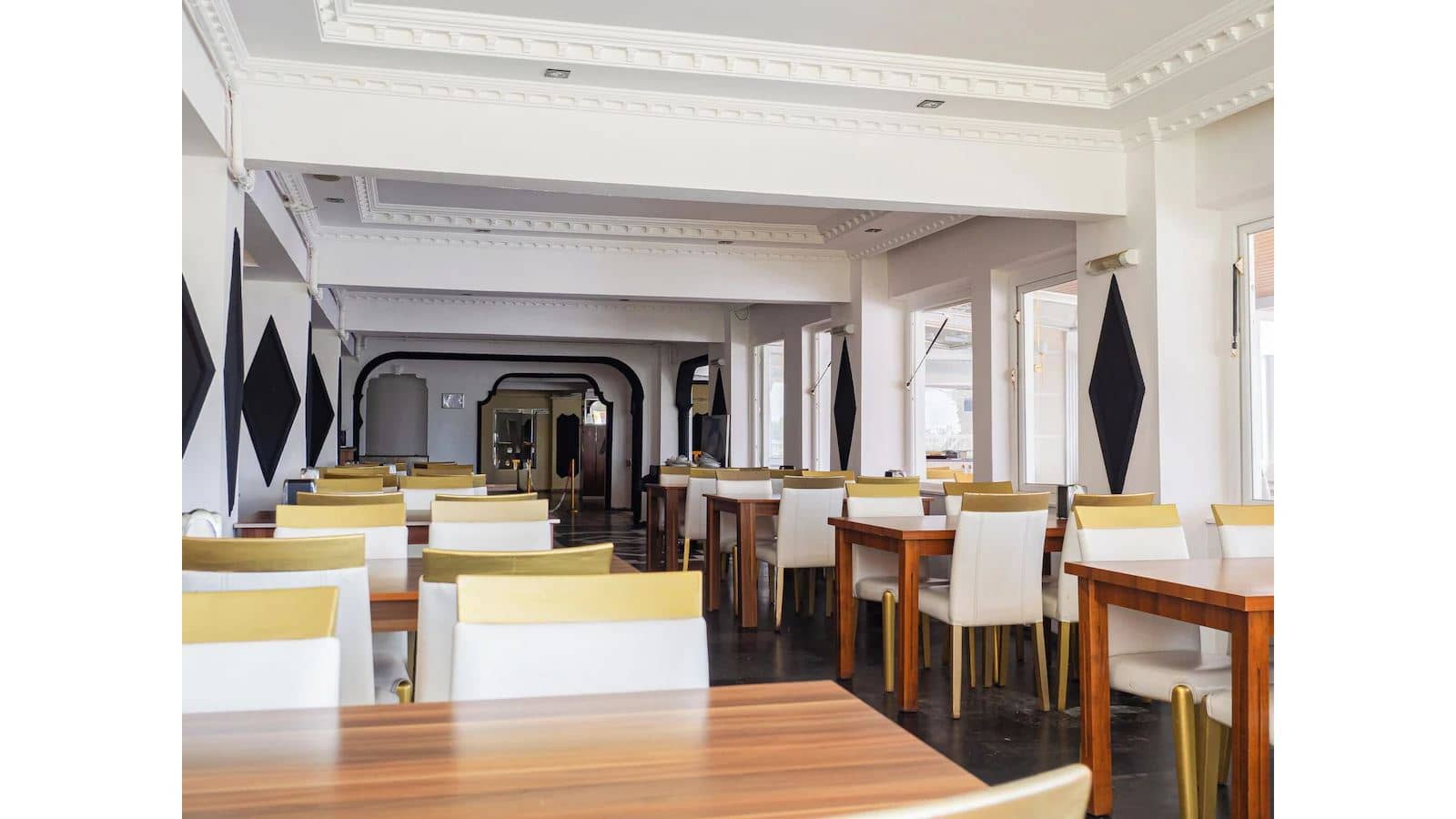 restaurants-restaurants