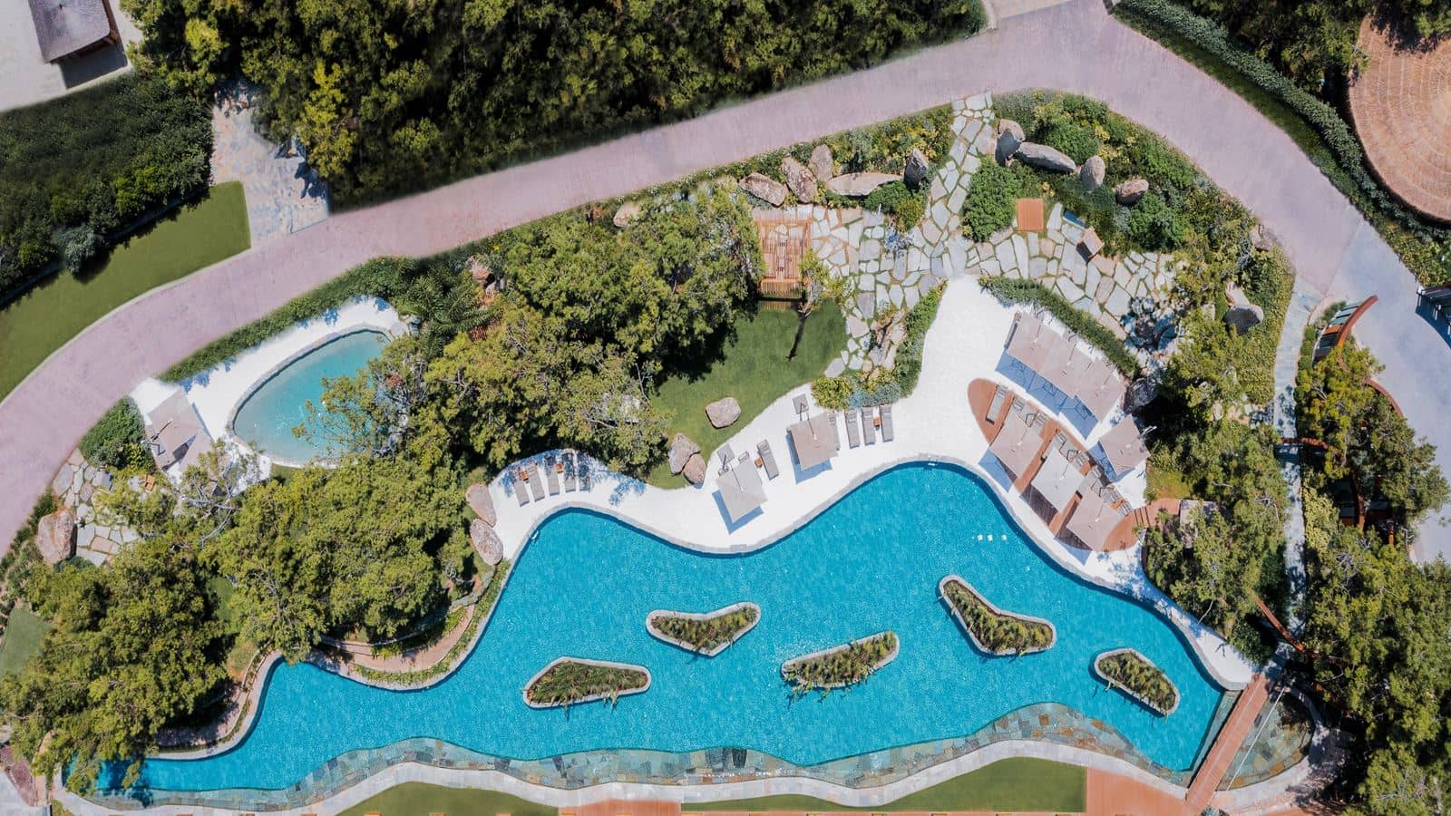 pools-outdoor-pool