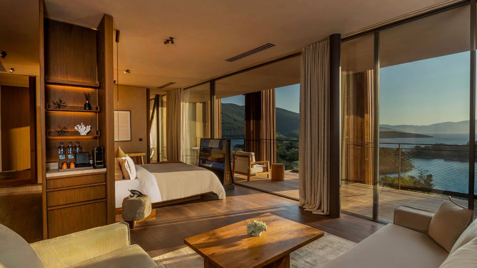 rooms-sunset-pina-villa