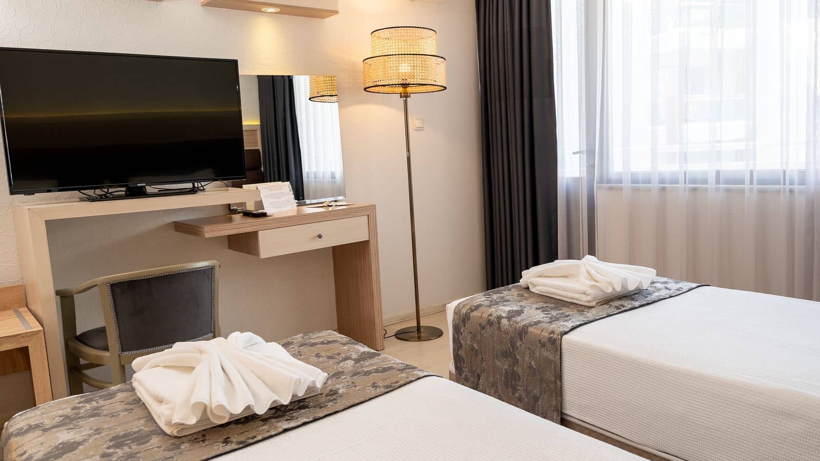 rooms-standard-room