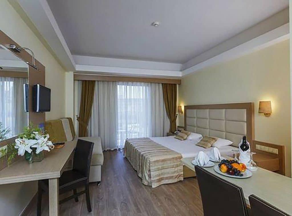 rooms-family-room