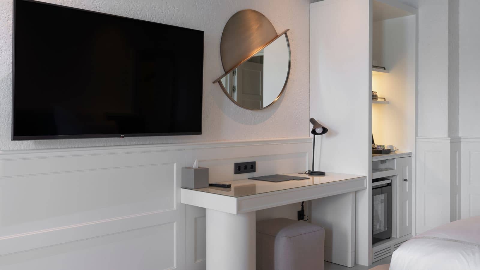 rooms-two-bedroom-beachfront-suite