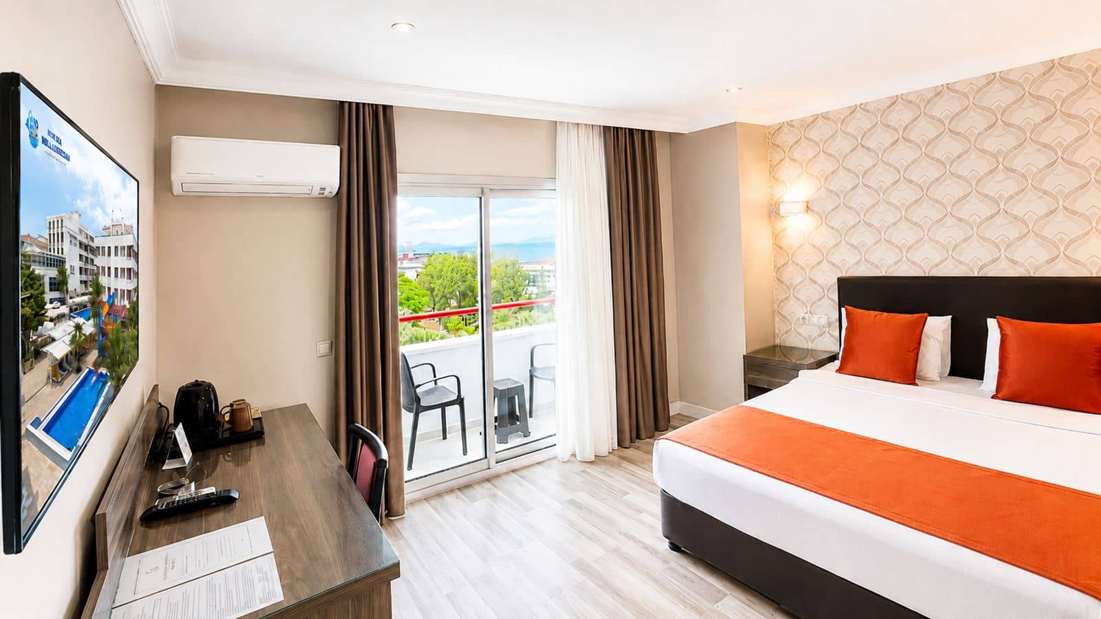 rooms-superior-room-seaview-balcony