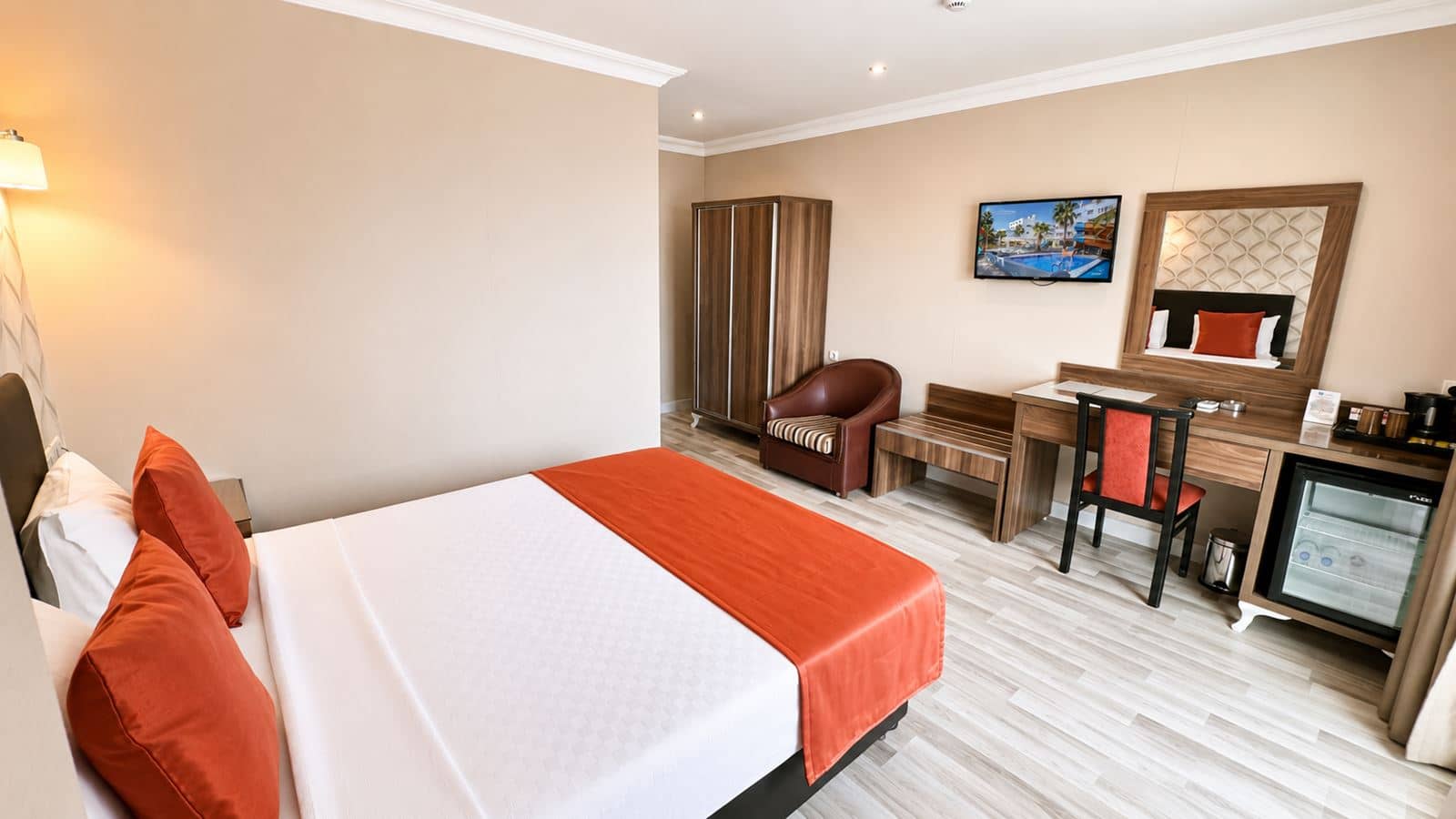 rooms-superior-room-seaview-balcony