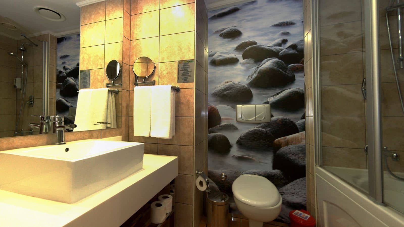 rooms-suite-room
